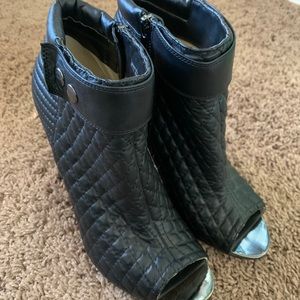 Kristin Cavallari Larissa Bootie